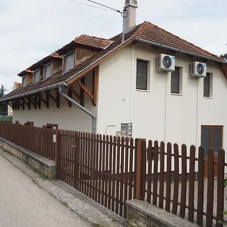 Lägenhet Im Vendeghaz *